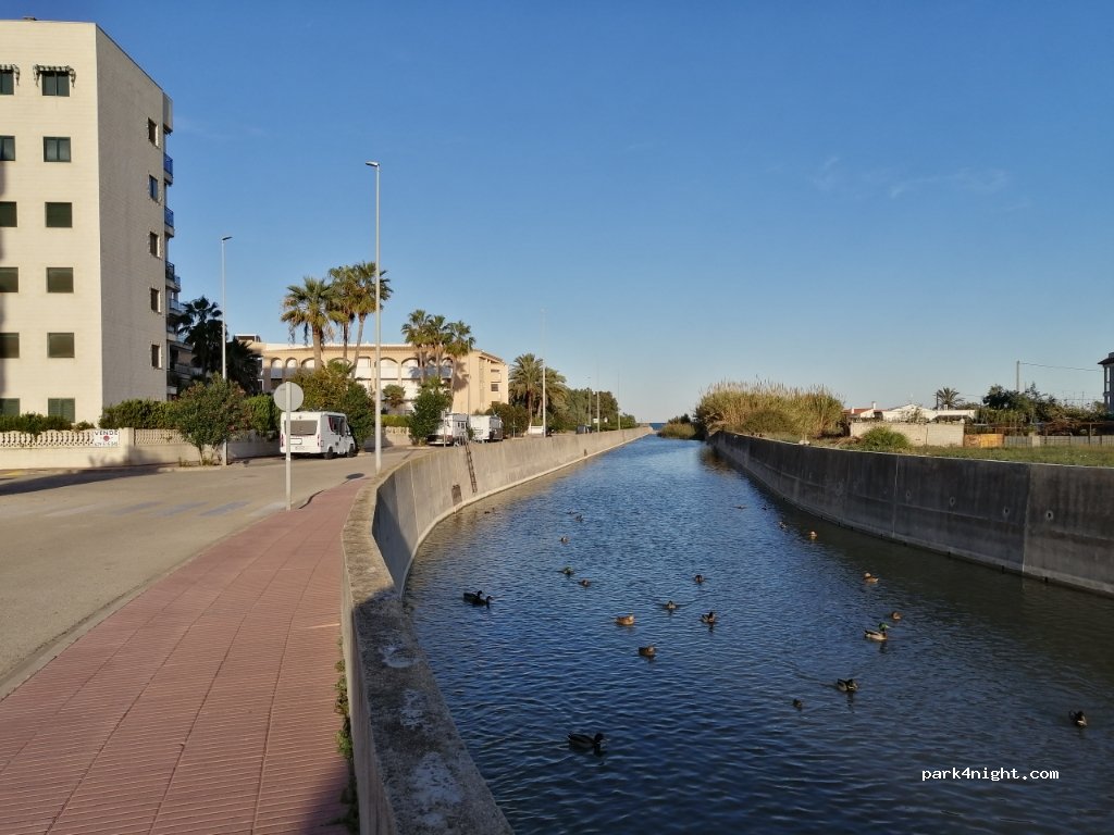 (46712) Piles - 4 Carrer Beneteixir — foto