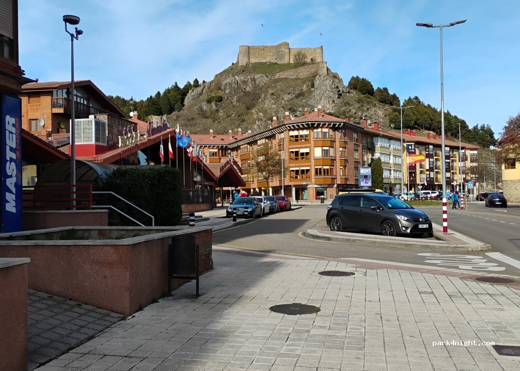 (34800) Aguilar de Campoó - 21 Paseo el Soto — foto 5