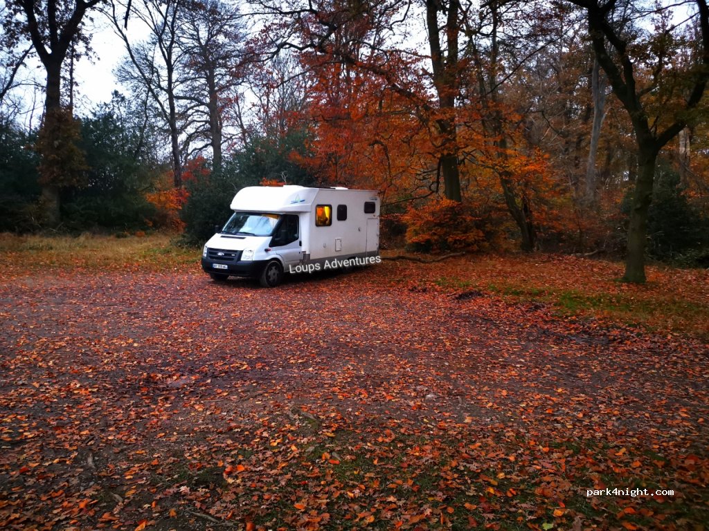 (HP4 1LS)  - B4506 — foto