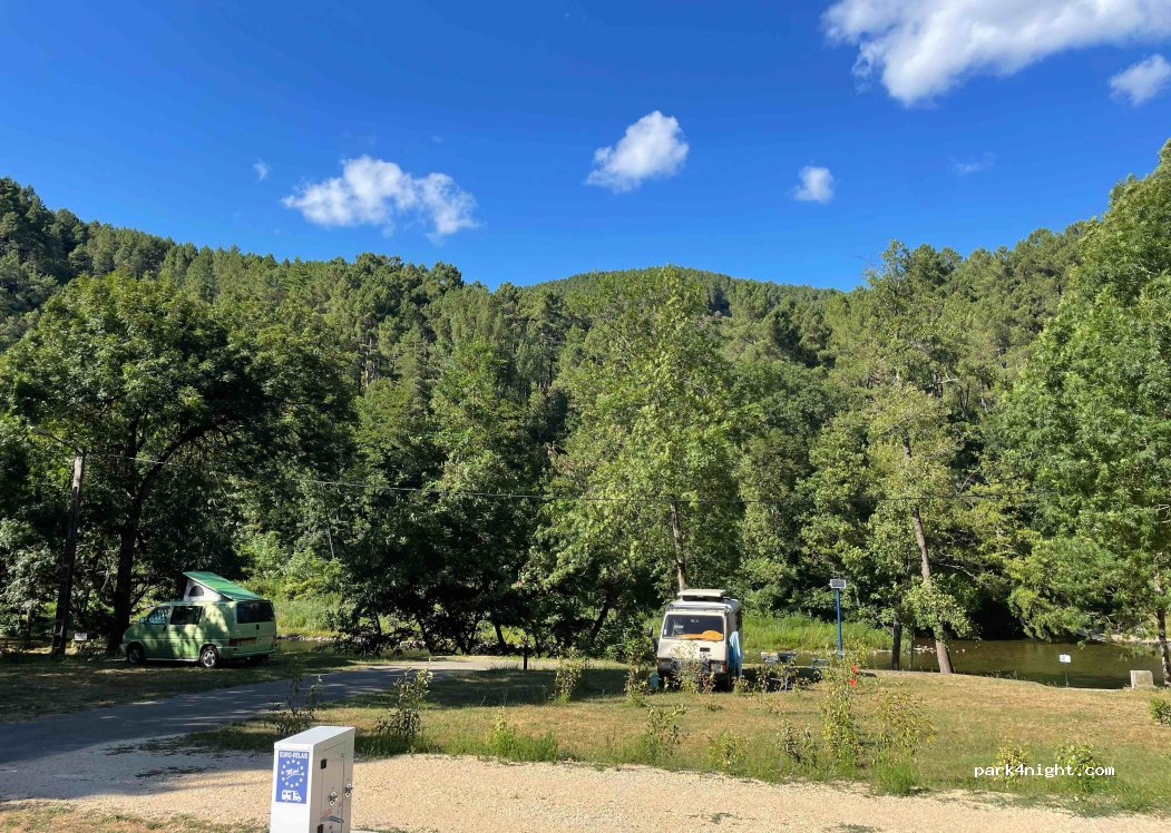Le camping de Chambon — foto 3