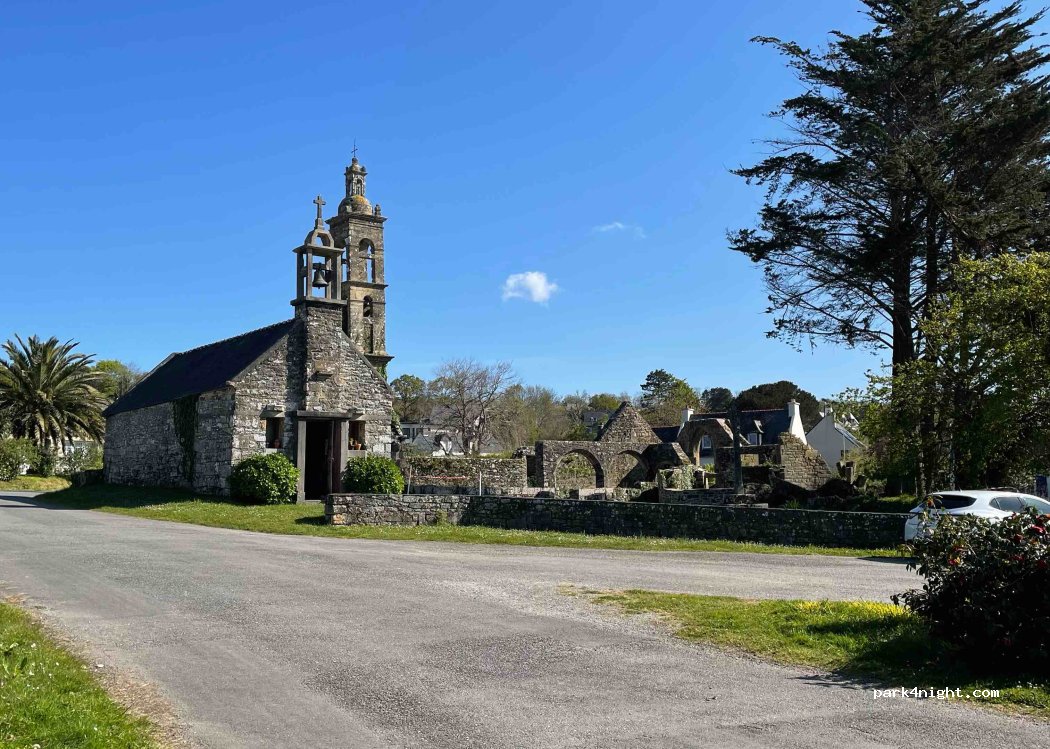 (29460) Hanvec - 2 Place de la Chapelle — foto 3