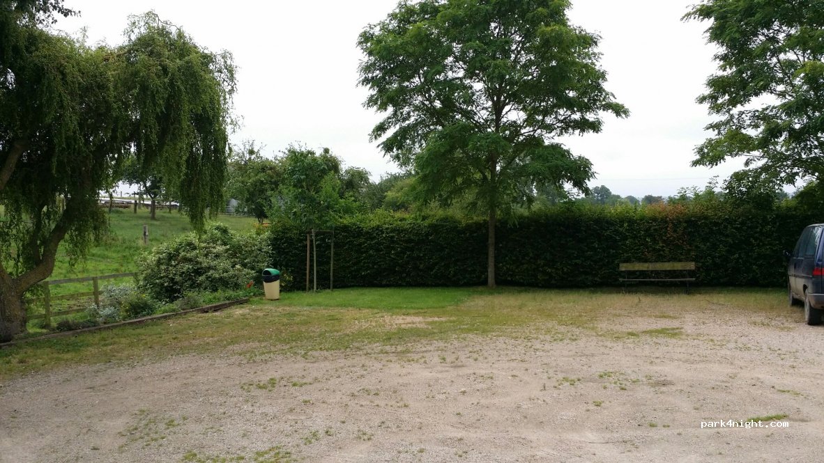(61160) Fontaine-les-Bassets - D715 — foto