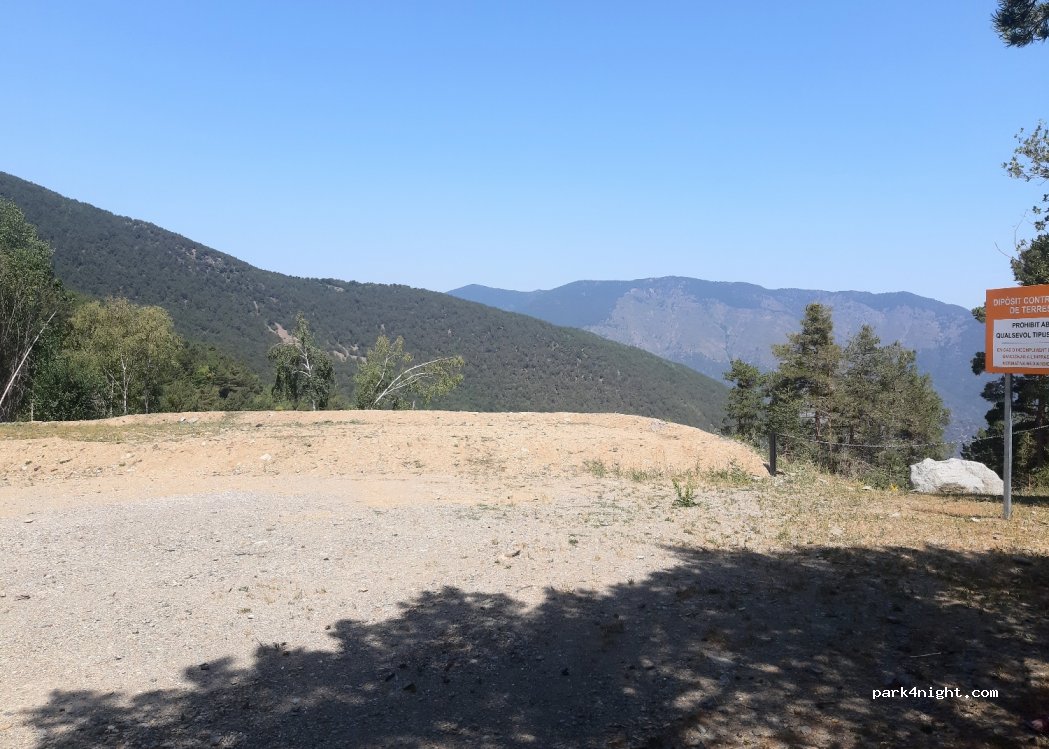 (25594) Rialp - Unnamed Road — foto