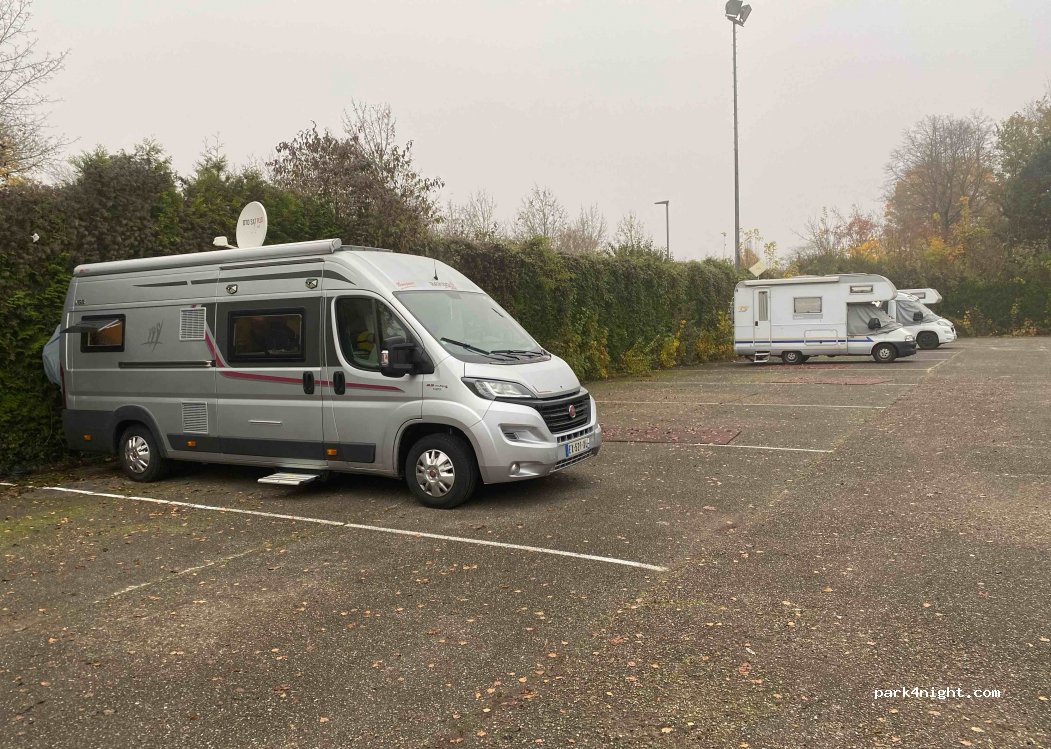 (77694) Kehl - An den Sportanlagen — foto 3