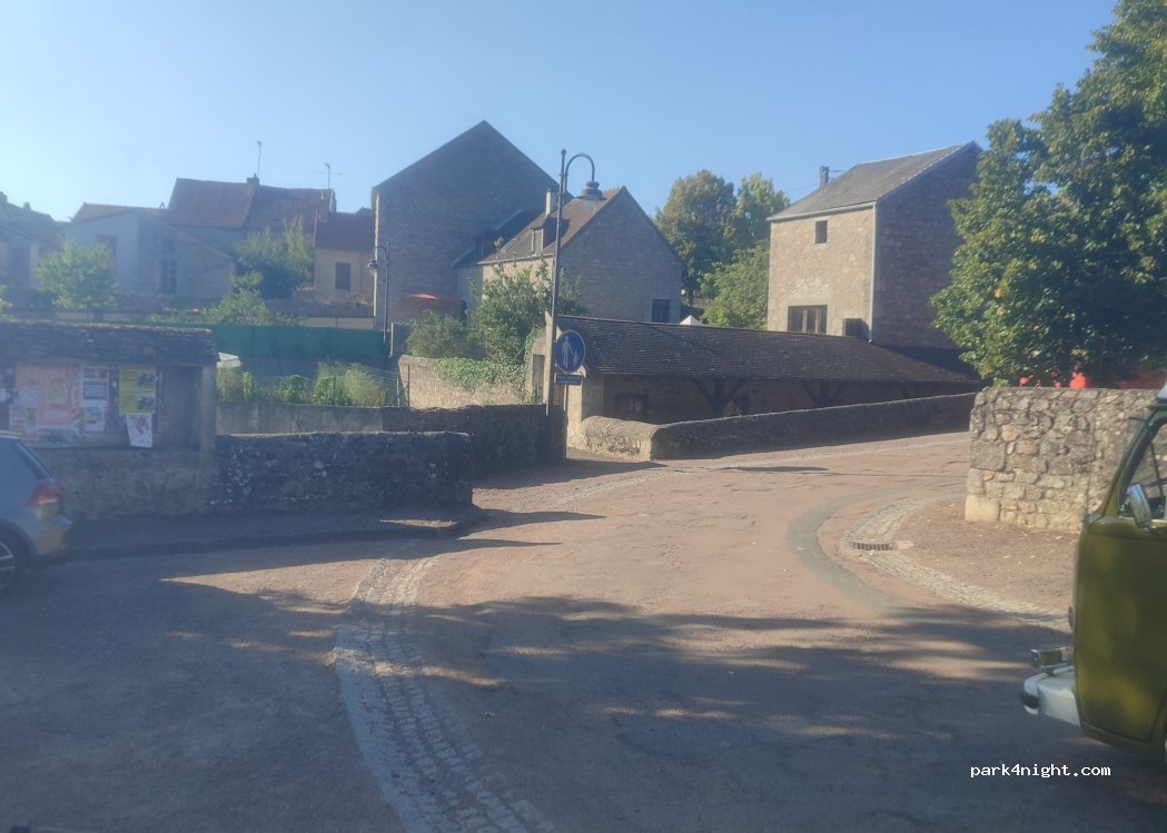 (58140) Lormes - 483A Rue du Pré Audon — foto