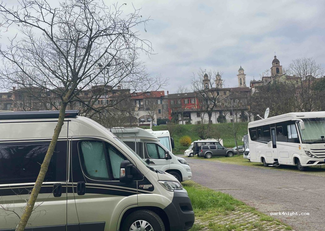 (15076) Ovada - Piazzale dei Caduti di Nassiriya — foto