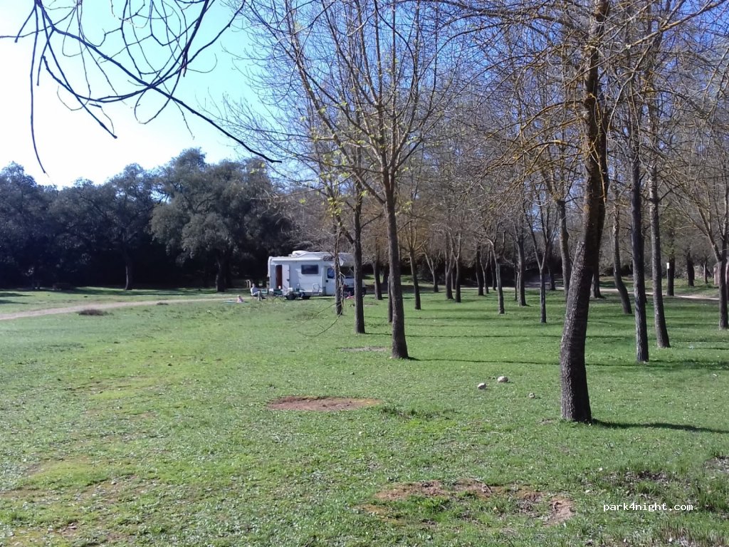 (14740) Hornachuelos - Unnamed Road — foto 2