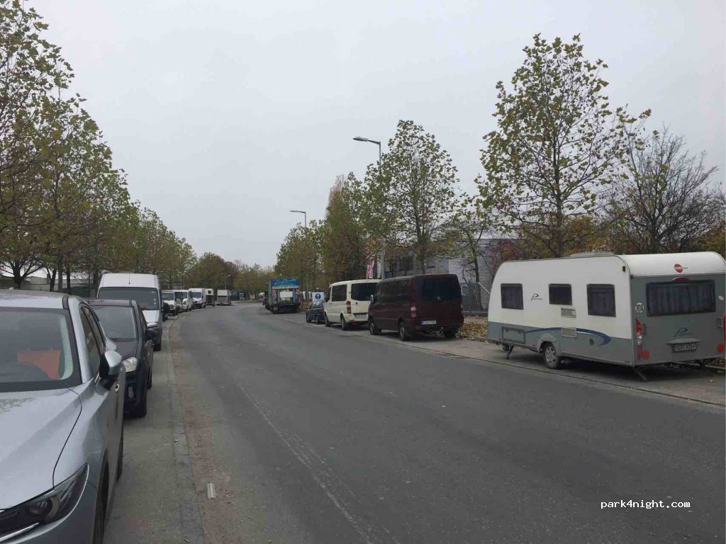 (80935) München - 15 Detmoldstraße — foto 2