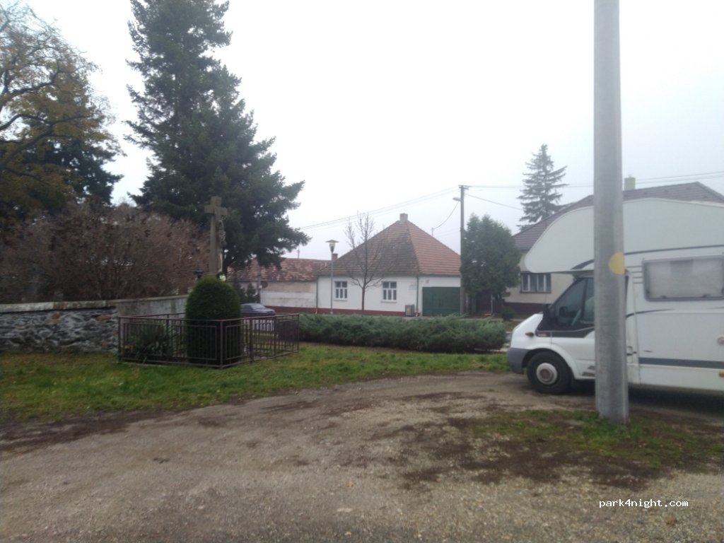 (900 89) Častá - 2 Nová — foto