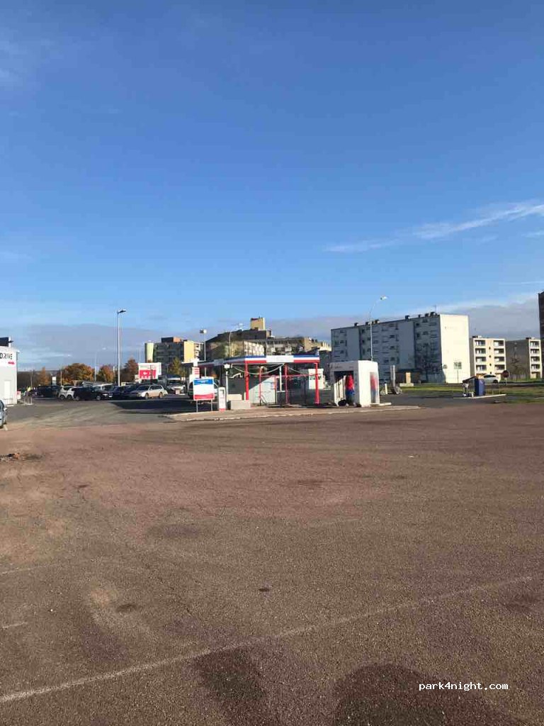 (58300) Decize - 109 Route de Moulins — foto