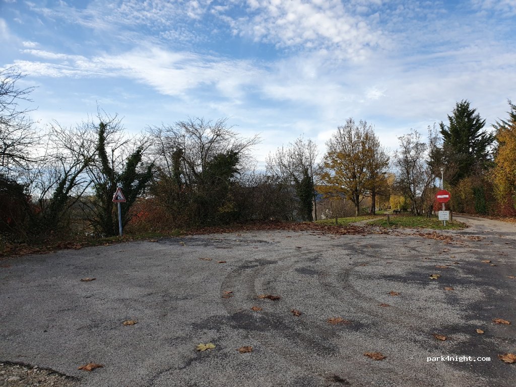 (01470) Briord - 14 Place des Chalets — foto