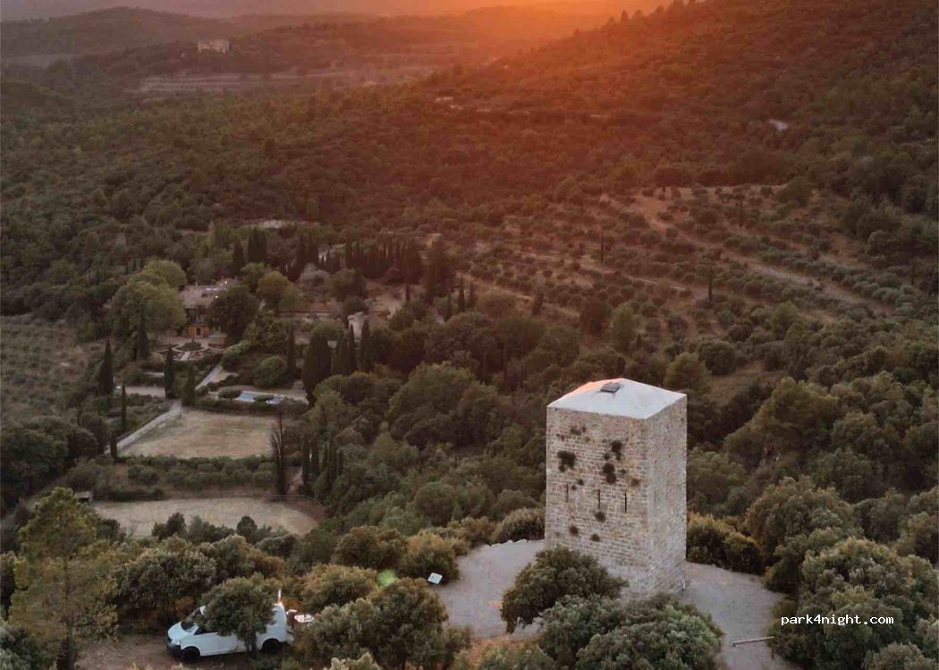 (83690) Tourtour - Chemin de la Tour Grimaldi — foto 4