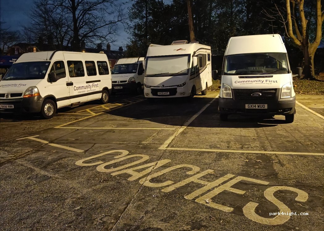 Winchester Coach Park — foto