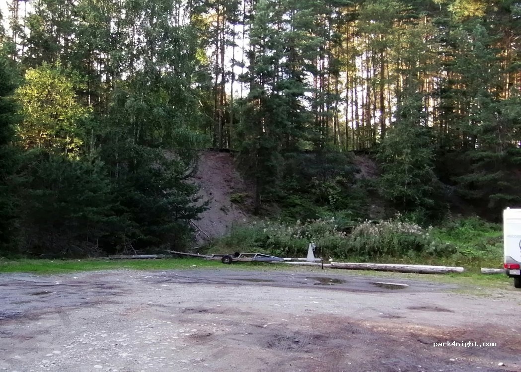 (749 48) Enköping - 3 Klubbholmsvägen — foto
