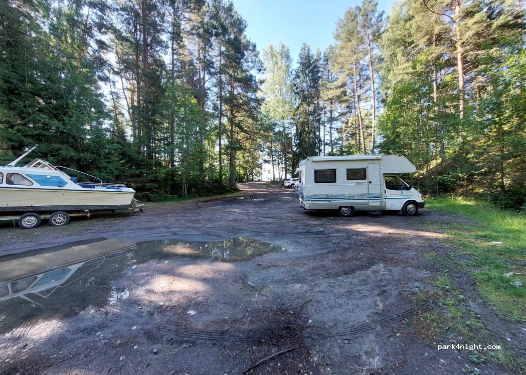 (749 48) Enköping - 3 Klubbholmsvägen — foto 3