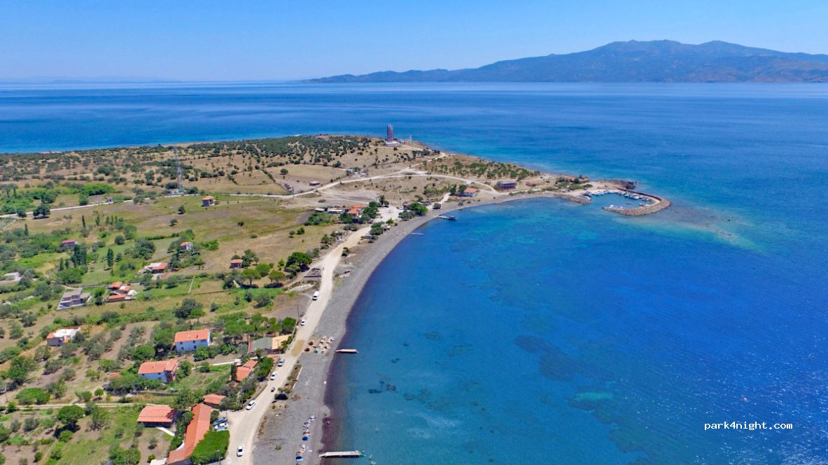 (17862) Ayvacık - Unnamed Road — foto