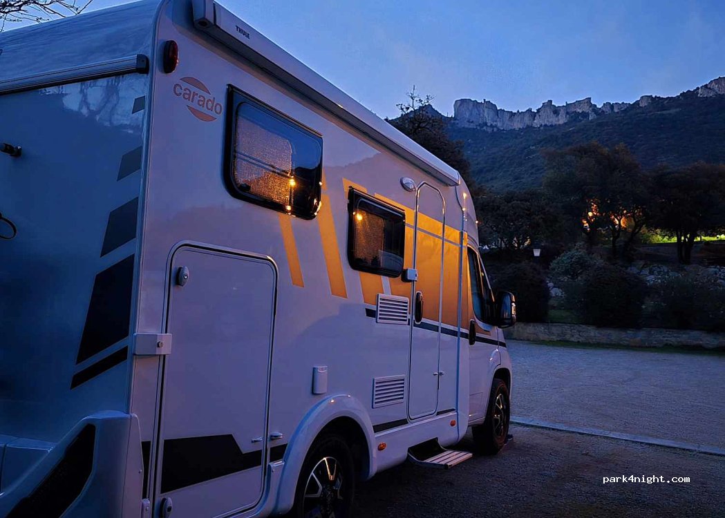 (11350) Duilhac-sous-Peyrepertuse - D814 — foto 4