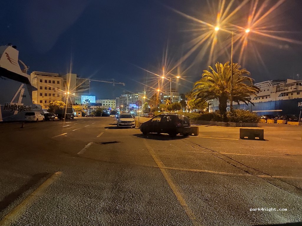 (185 31) Pireas - 2 Akti Tzelepi — foto