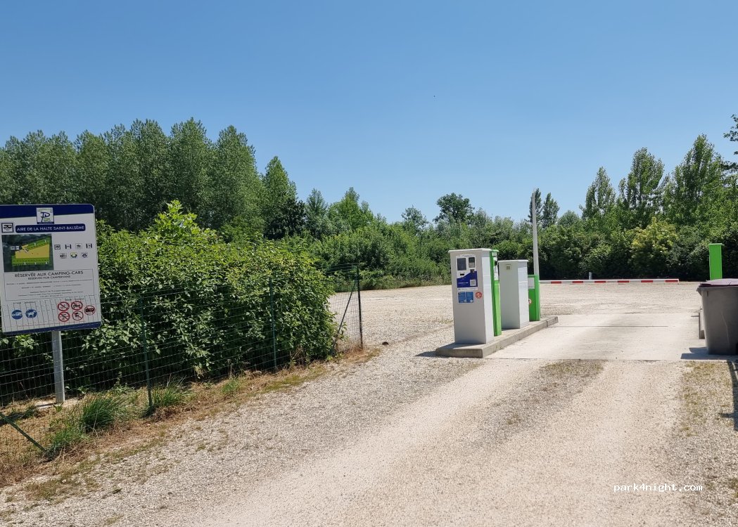 (10700) Le Chene - Rue de Châlons - Halte Saint-Balsème — foto 5