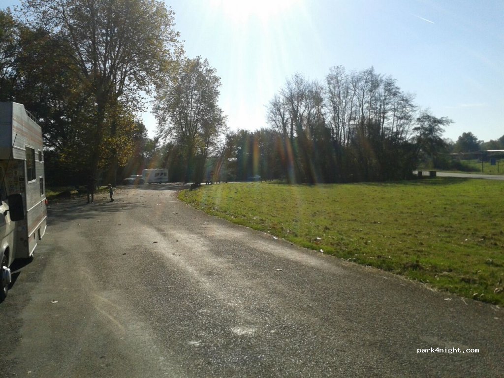 (01370) Villemotier - D1083 — foto 2