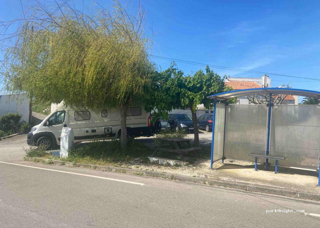 (2460-697) São Martinho do Porto - 1 Rua da Liberdade — foto 2