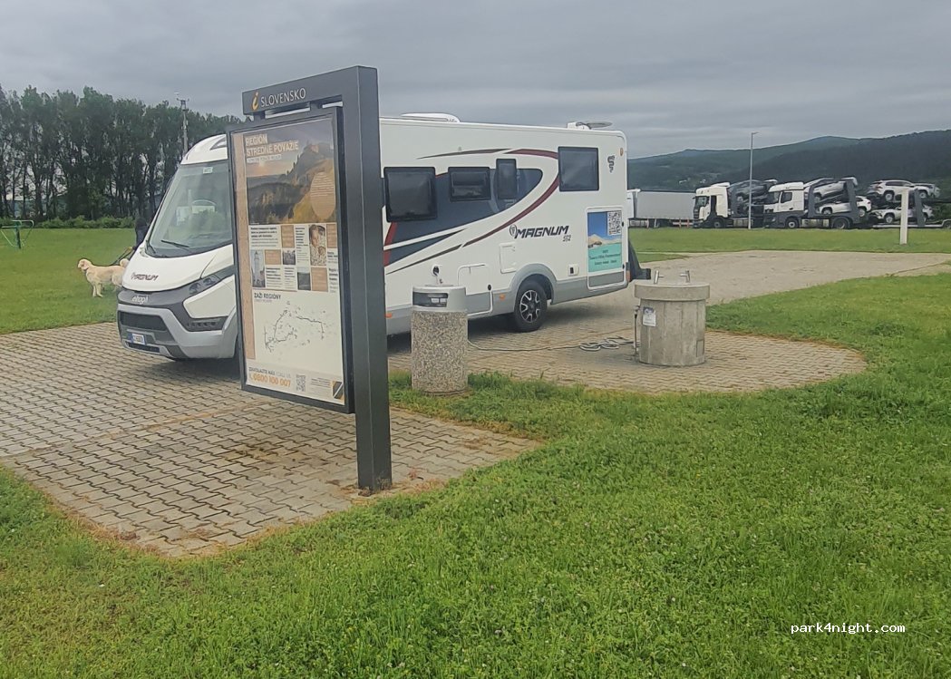 (916 33) Hrádok - D1 — foto 2
