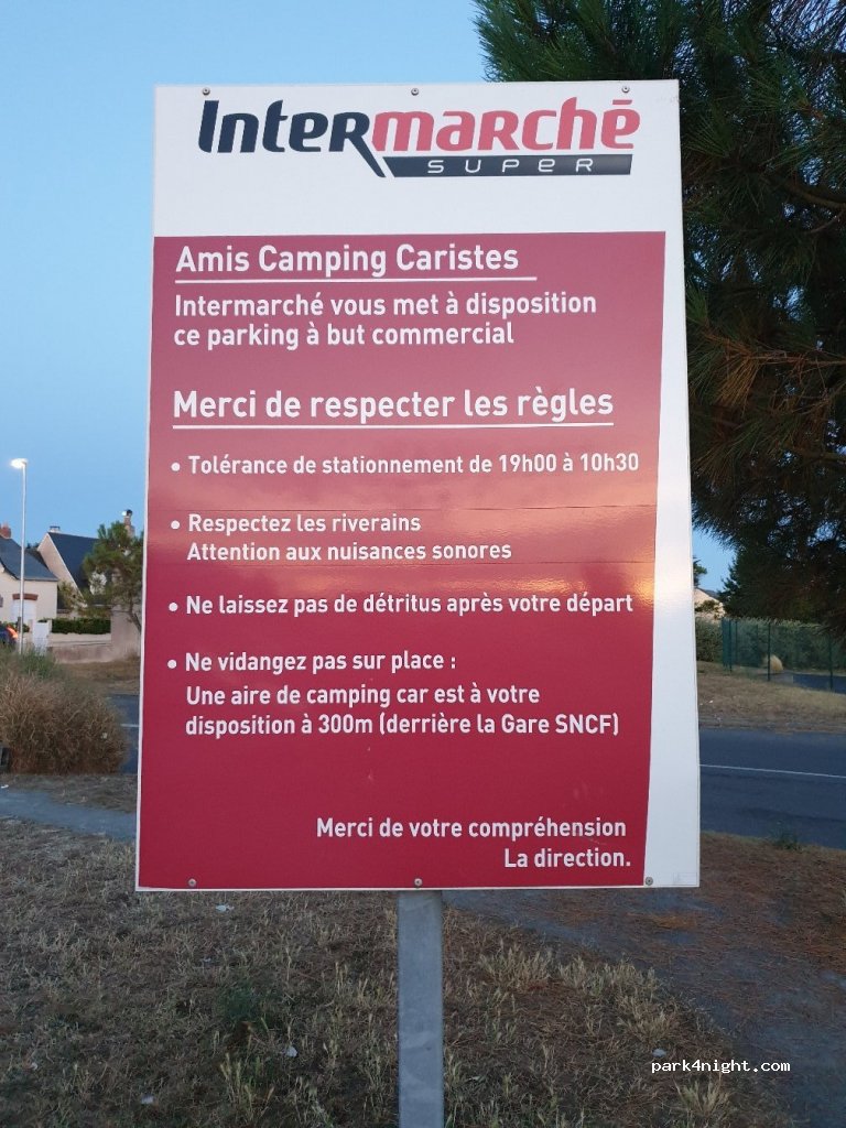 (44490) Le Croisic - 64 Avenue Aristide Briand — foto