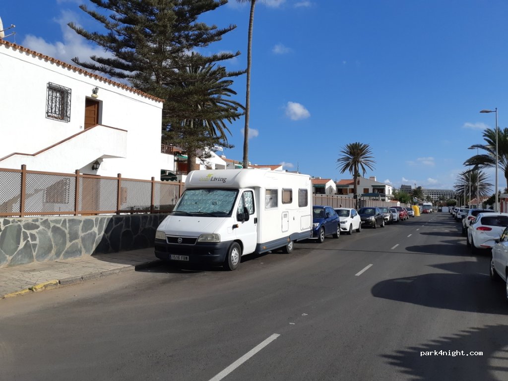 (35100) San Bartolomé de Tirajana - 6 Calle Hamburgo — foto