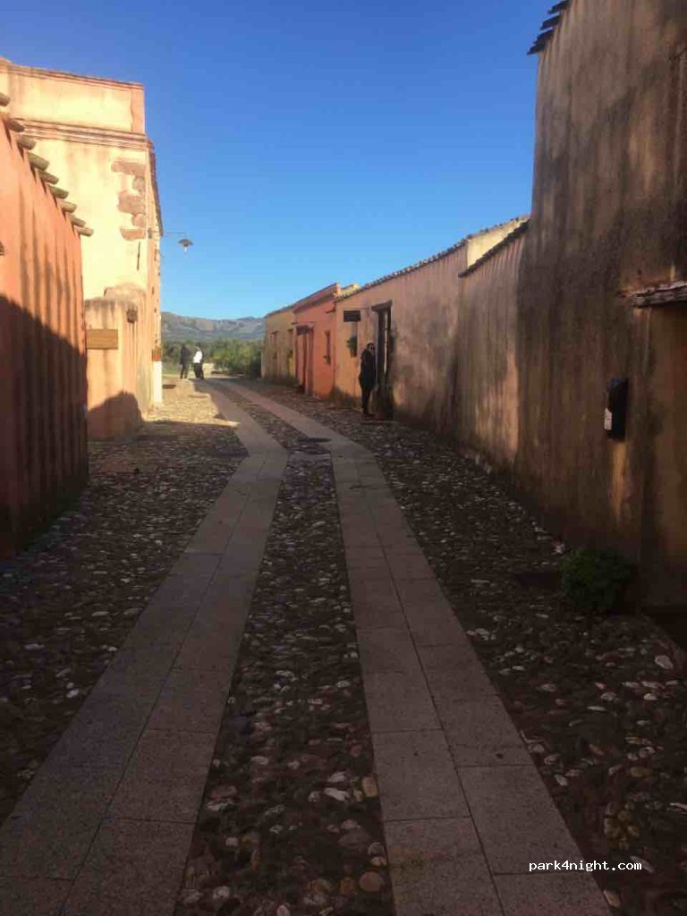 (09010) Tratalias Vecchia - 18 Via degli Angeli — foto 3