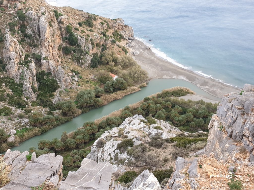 (740 60) Finikas - Unnamed Road — foto 2
