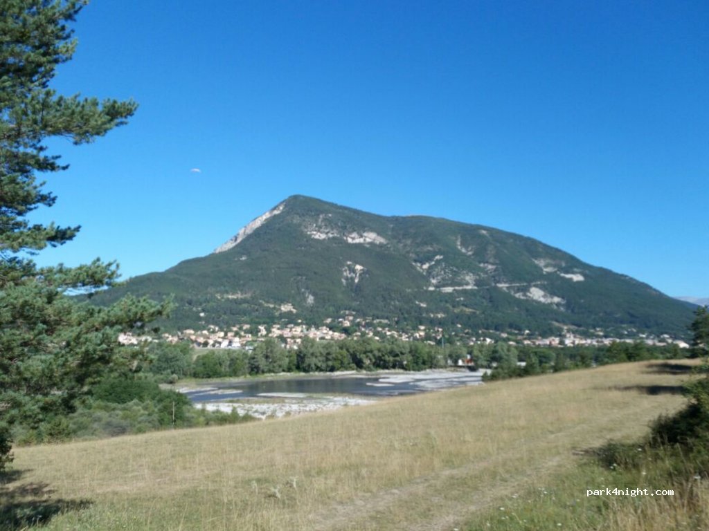 (04170) Saint-André-les-Alpes - N202 — foto 2