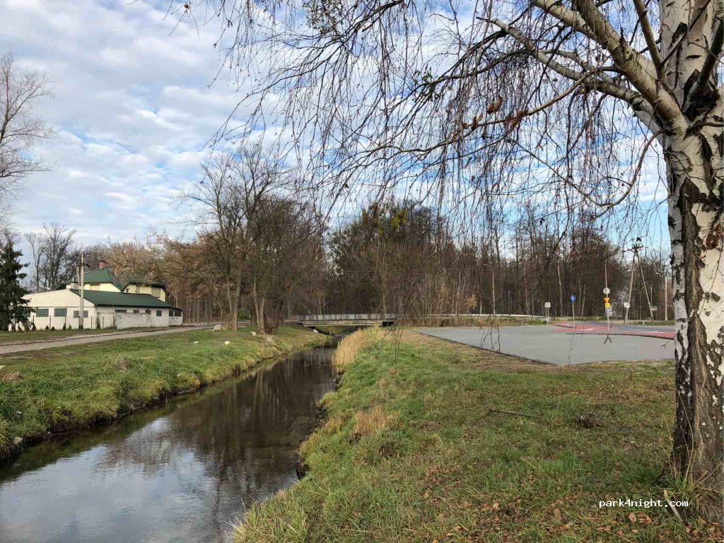 (26-900) Kozienice - 22A Parkowa — foto 3