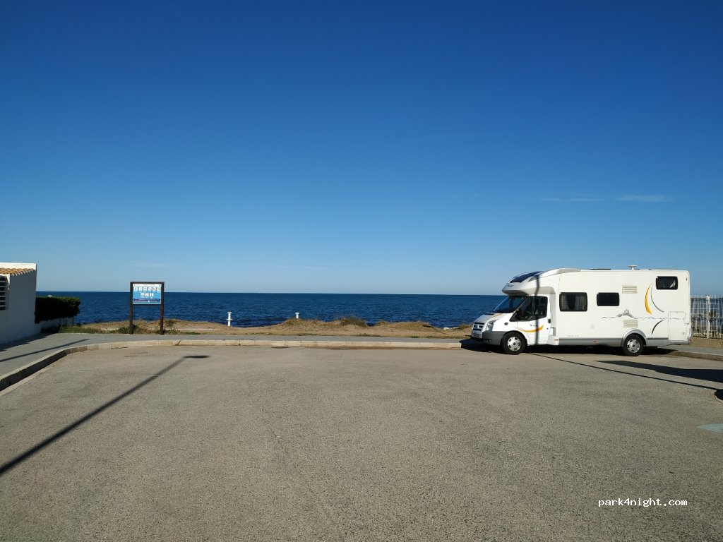 (03700) Dénia - 17 Carrer Llac Leman — foto
