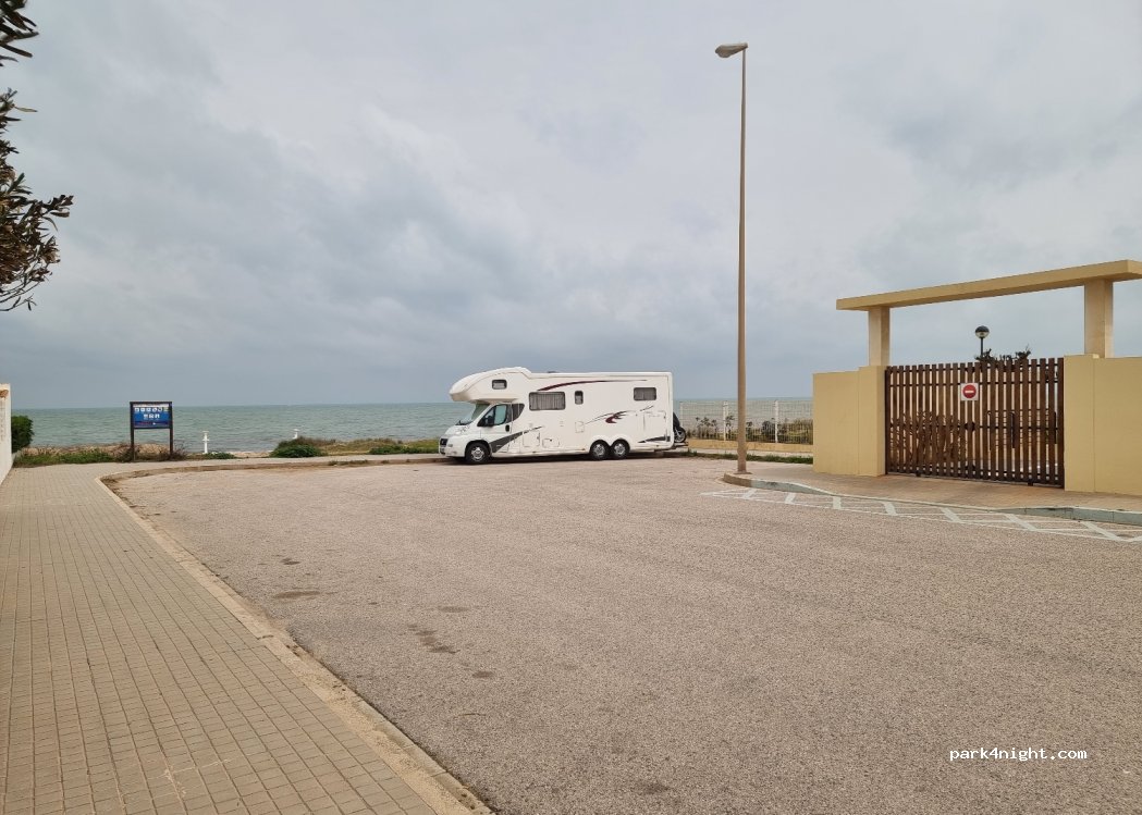 (03700) Dénia - 17 Carrer Llac Leman — foto 2
