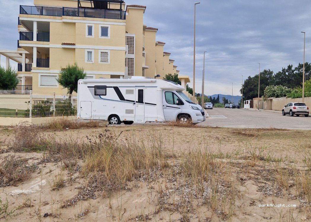 (03700) Dénia - 17 Carrer Llac Leman — foto 4