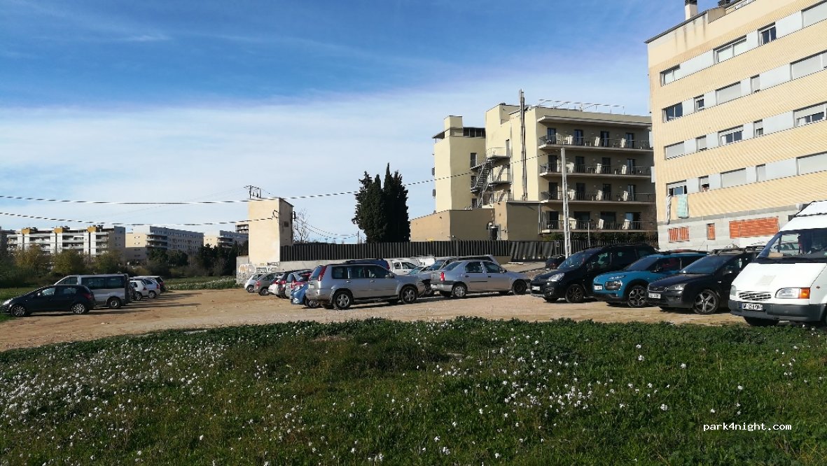 (17600) Figueres - 15B Avinguda de Salvador Dalí i Domènech — foto