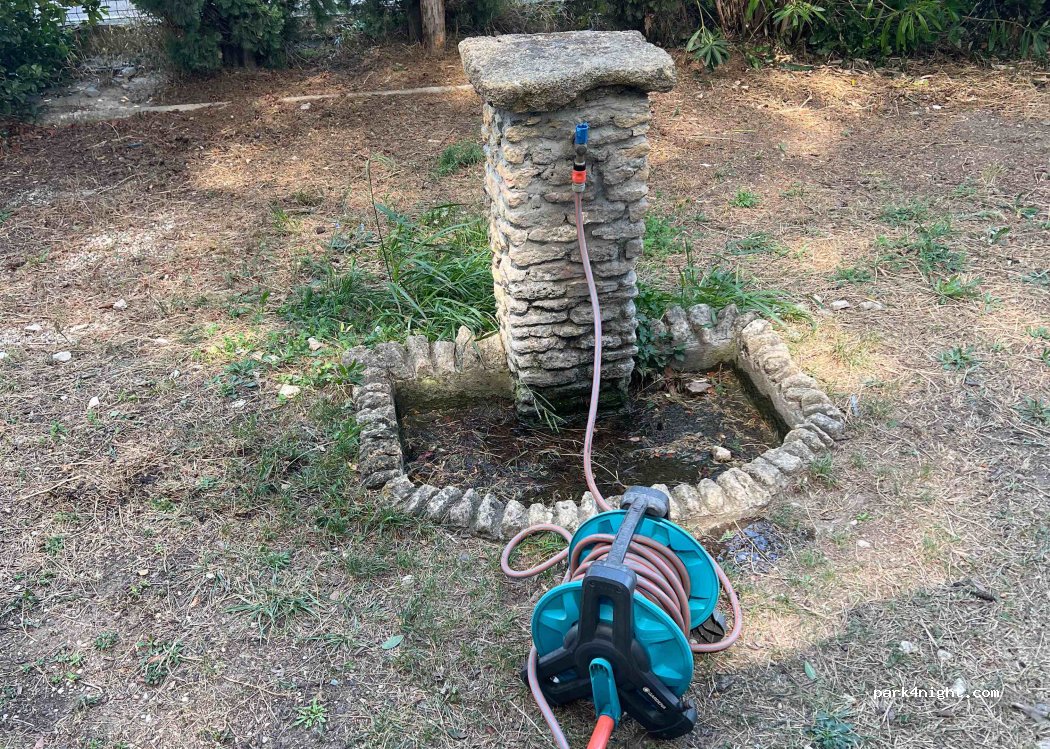 (13300) Salon-de-Provence - Chemin des Aubes — foto 4