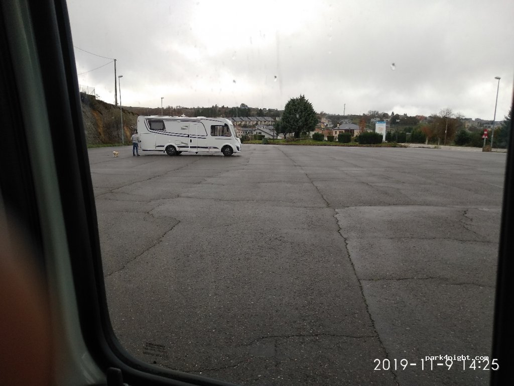 (32540) A Gudiña - Camino Campo de Fútbol — foto 2