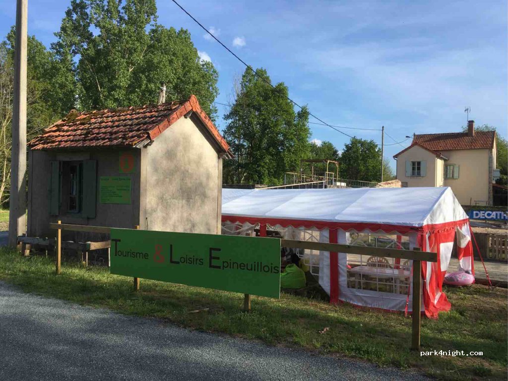 (18360) Épineuil-le-Fleuriel - 260 La Queugne — foto 2