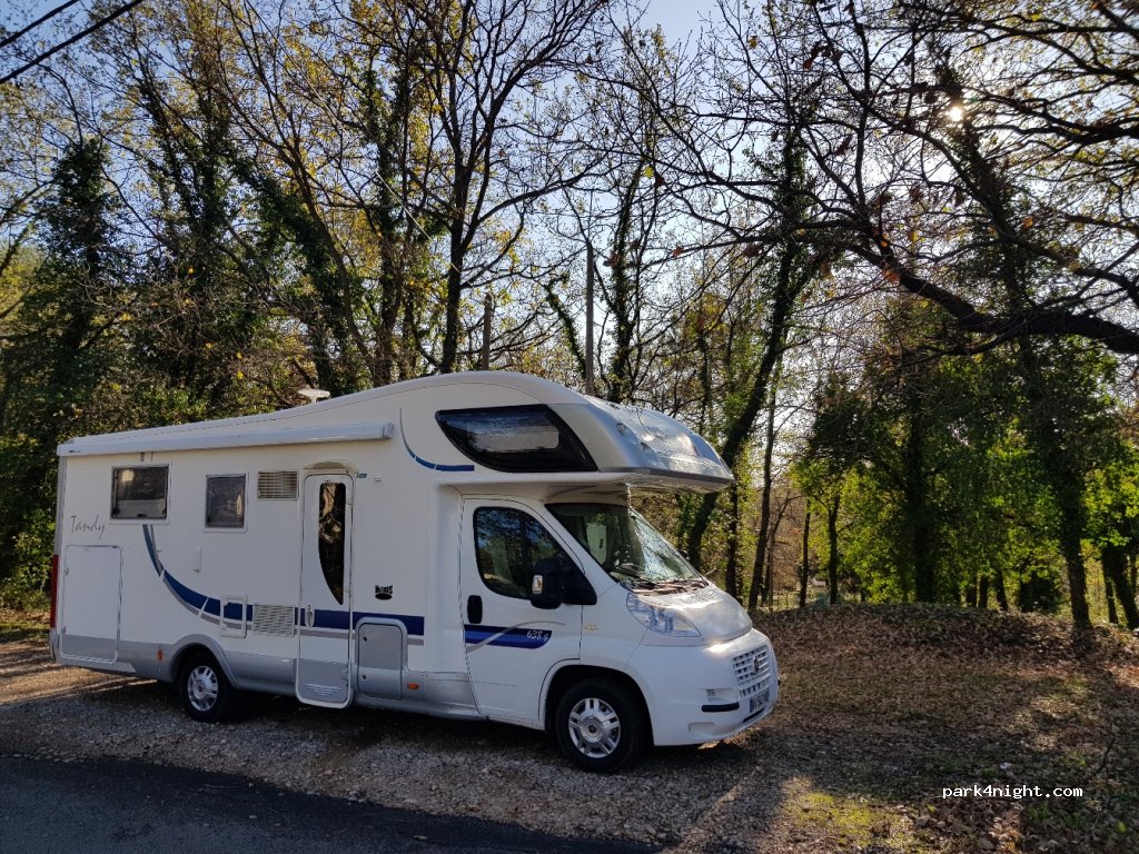 (06140) Vence - 2606 Chemin de la Sine — foto