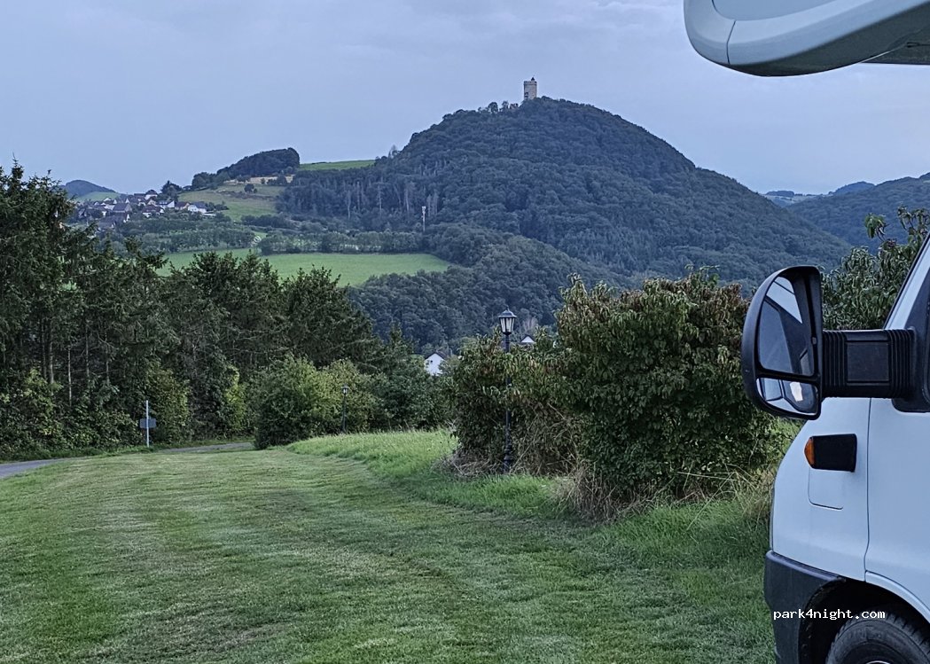 (56651) Niederdürenbach - Unnamed Road — foto 3