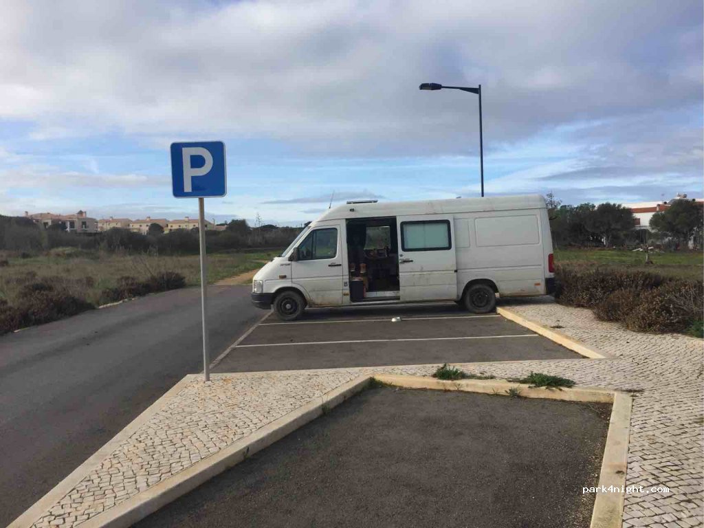 (8650-372) Sagres - A Rua do Mercado — foto