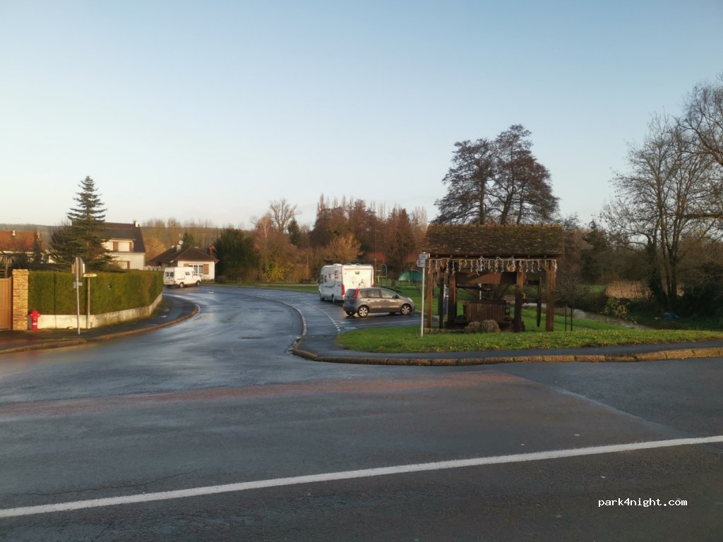 (02570) Chézy-sur-Marne - 6 Avenue de la Libération — foto 3