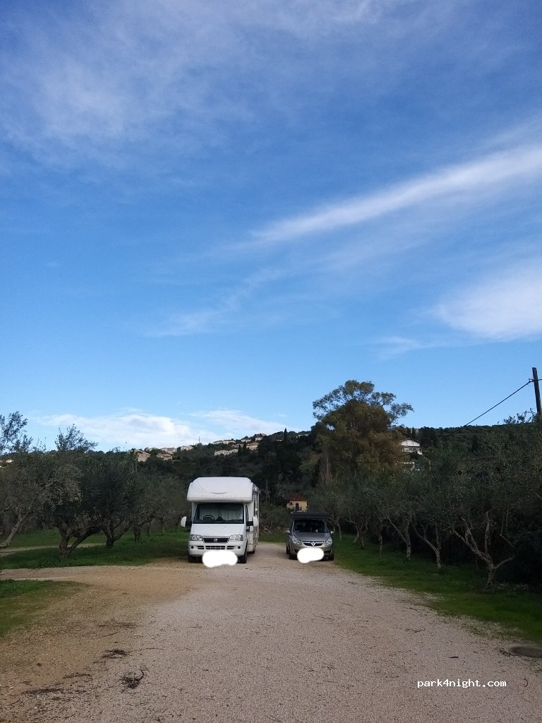 (240 01) Gialova - Ethniki Odos Kiparissias Pilou — foto