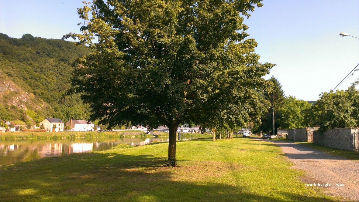 (08600) Chooz - Les Plasions — foto