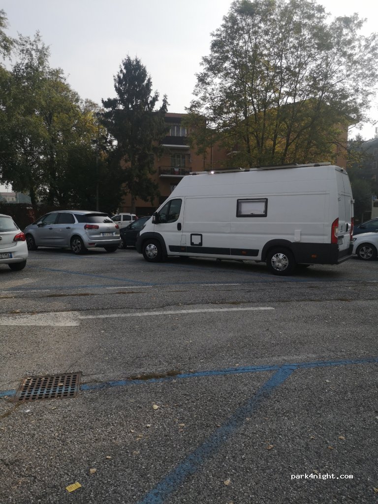 (36100) Vicenza - 48 Via Federico Saudino — foto