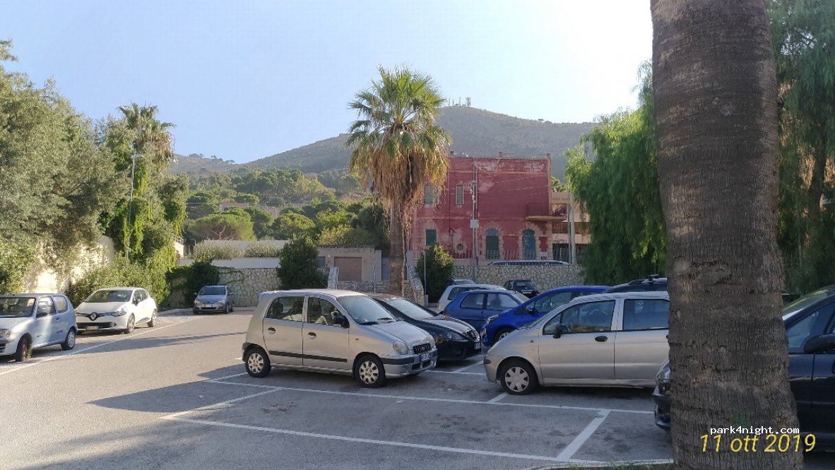 (91016) Casa Santa - 11 Via della Rinascita — foto 3