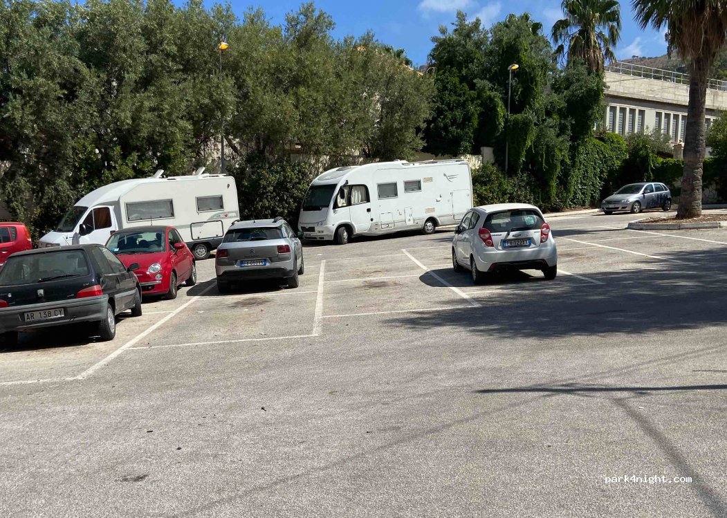 (91016) Casa Santa - 11 Via della Rinascita — foto 4