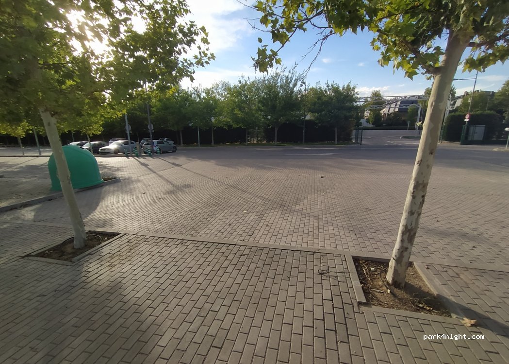 (28660) Boadilla del Monte - 13B Paseo de Madrid — foto