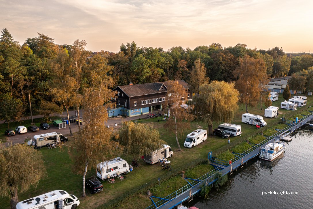Bernburger Saalecamper — foto